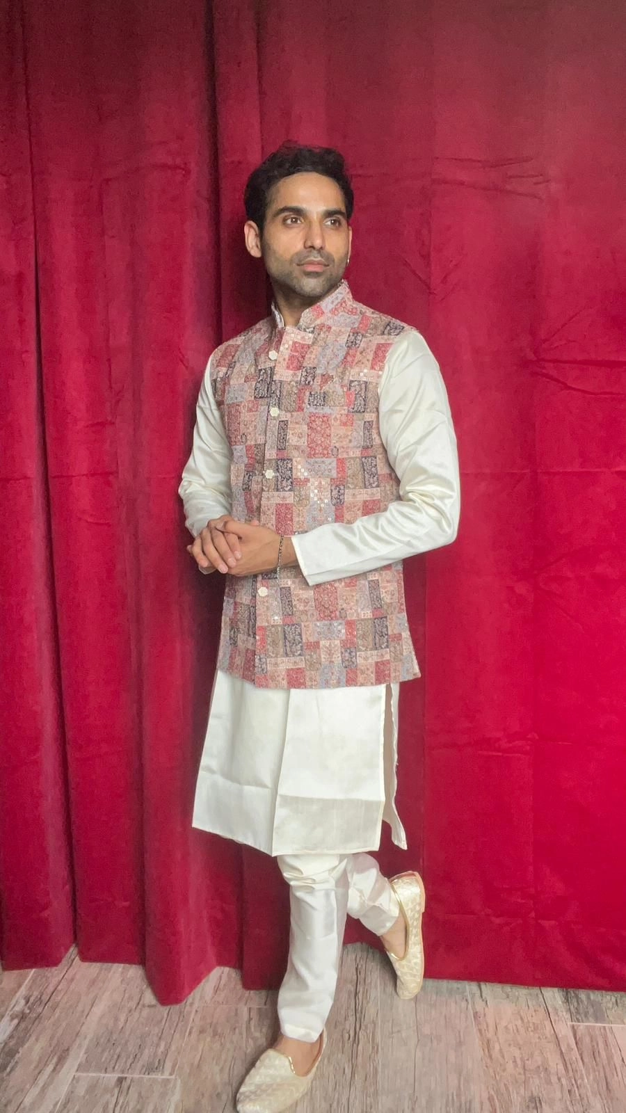 Golden kurta pigiama with printed jacket with sequence work